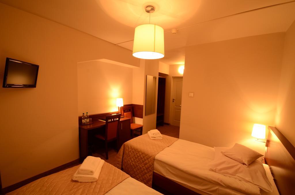 Hotel PZMot Lublin Zimmer foto