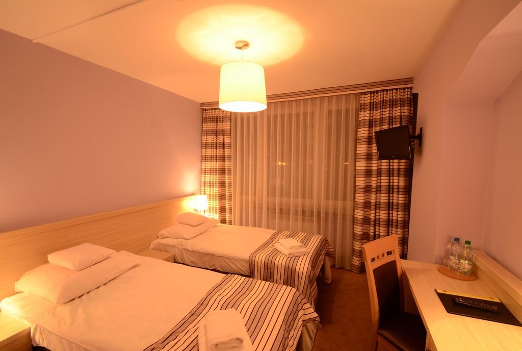 Hotel PZMot Lublin Zimmer foto