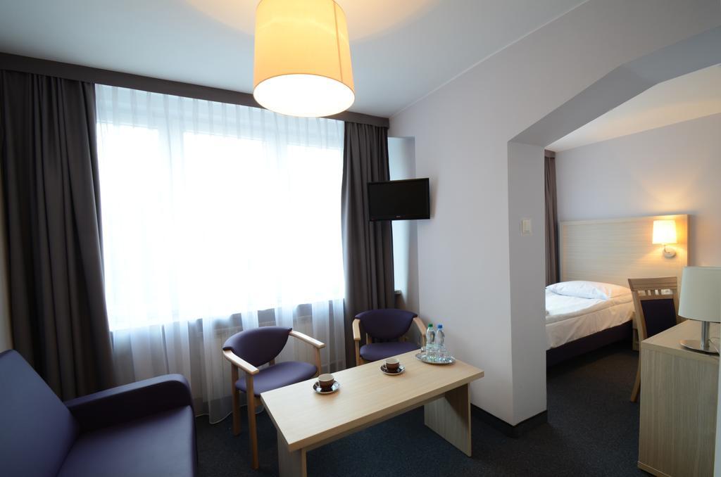 Hotel PZMot Lublin Zimmer foto