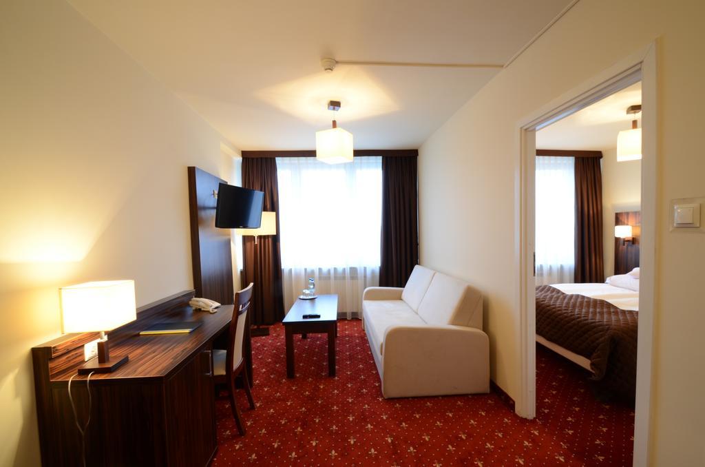 Hotel PZMot Lublin Zimmer foto