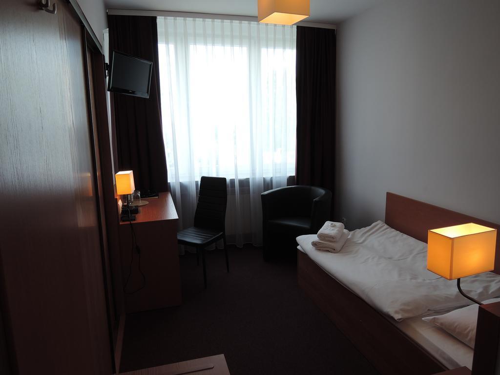 Hotel PZMot Lublin Exterior foto