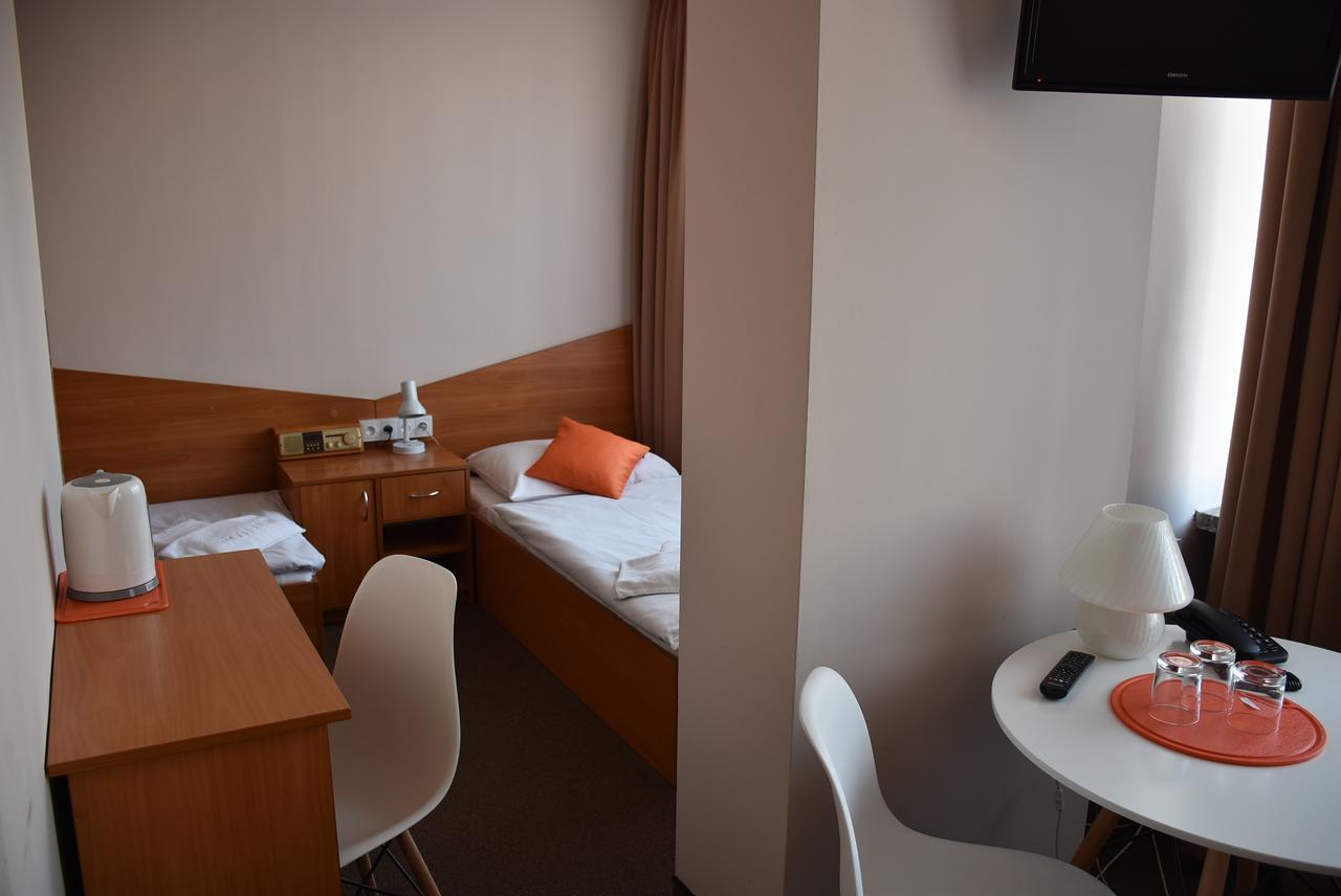 Hotel PZMot Lublin Exterior foto